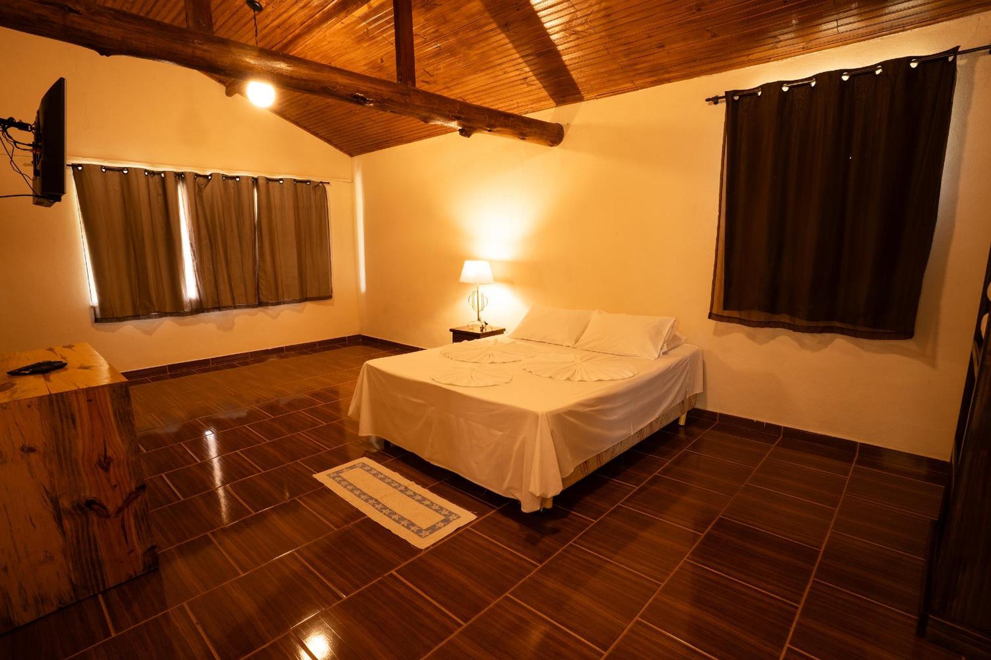 Hotel Alpha Ville Chales Conceição da Ibitipoca المظهر الخارجي الصورة